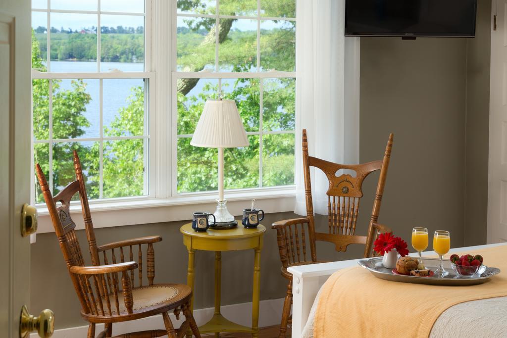 Wolf Cove Inn Poland Exterior foto