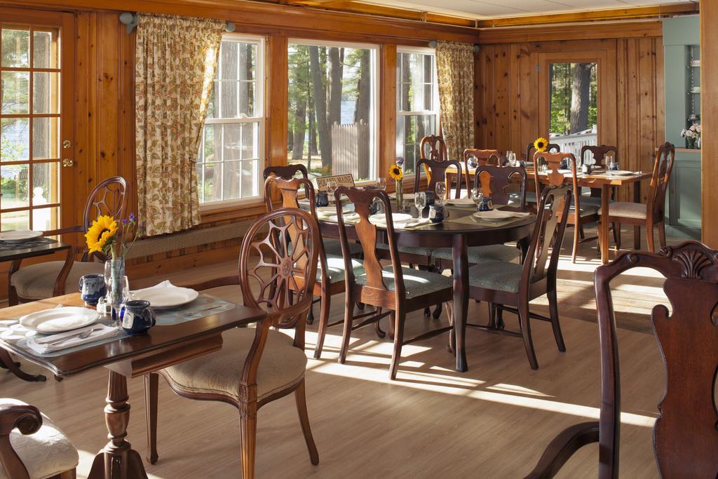 Wolf Cove Inn Poland Exterior foto